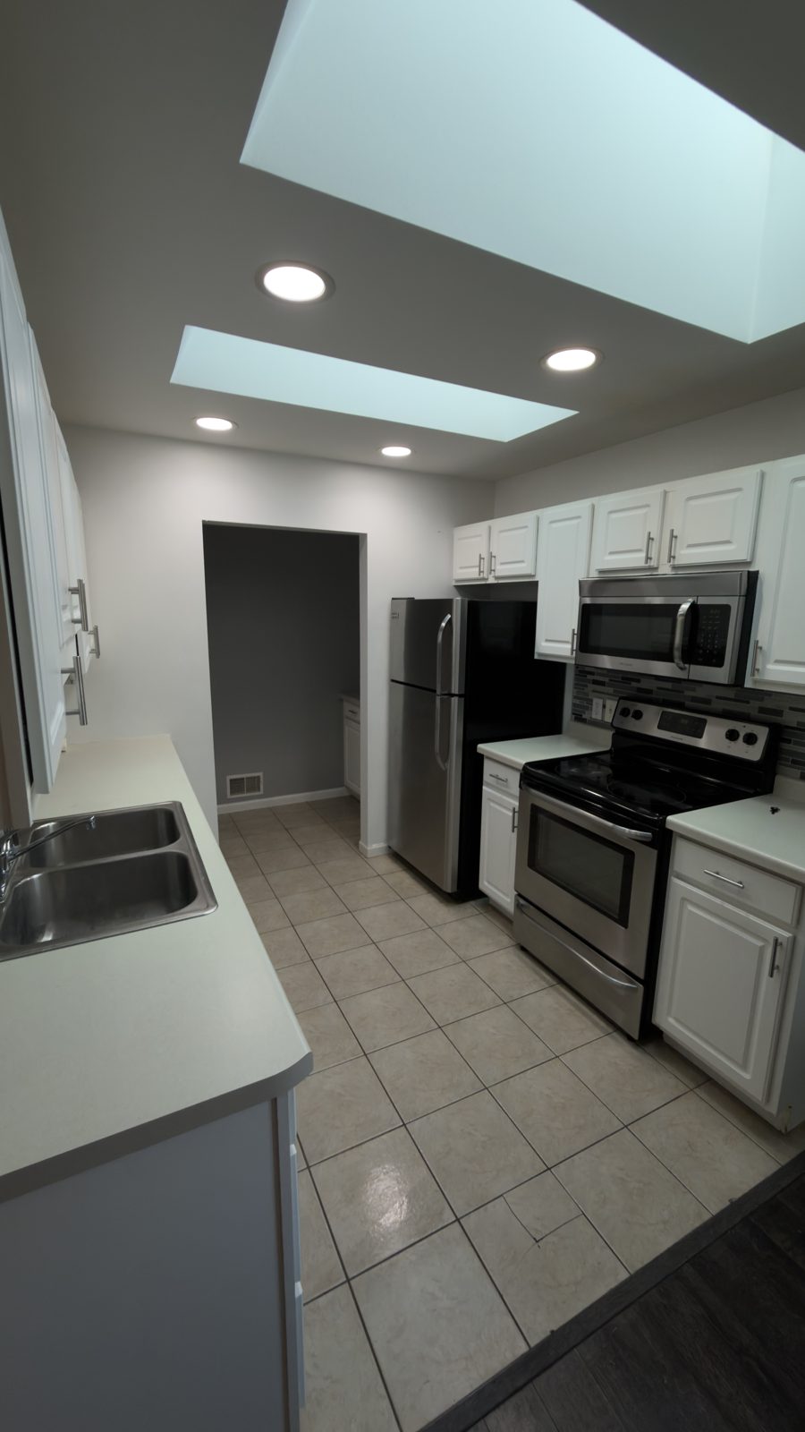 Unit kitchen cleaned for the next tenant